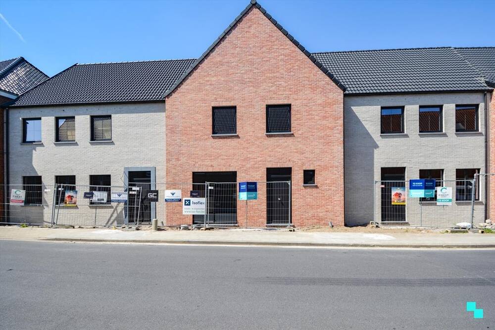 Huis te koop in Aartrijke 8211 349500.00€ 3 slaapkamers 160.80m² - Zoekertje 461162