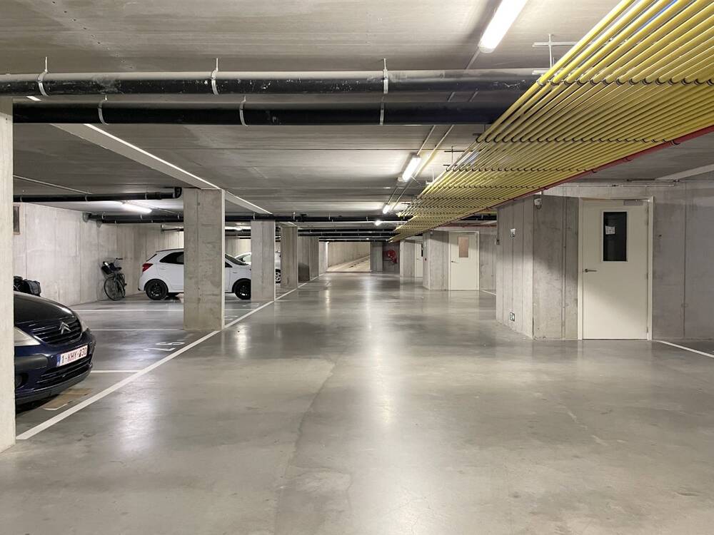 Parking & garage te huur in Harelbeke 8530 70.00€ slaapkamers m² - Zoekertje 461324