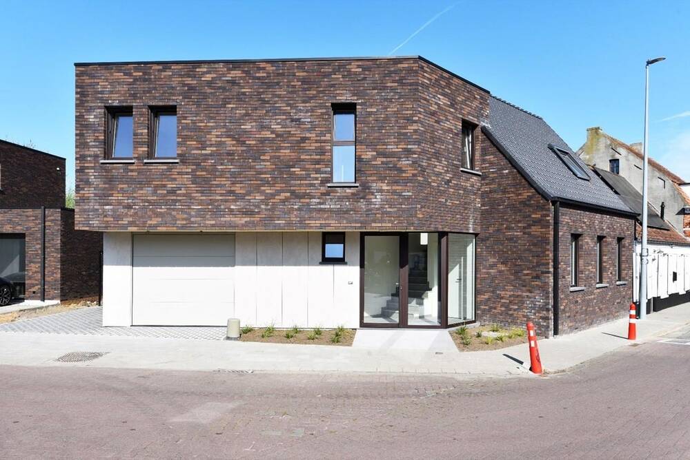 Huis te koop in Beernem 8730 462000.00€ 3 slaapkamers 201.00m² - Zoekertje 460478