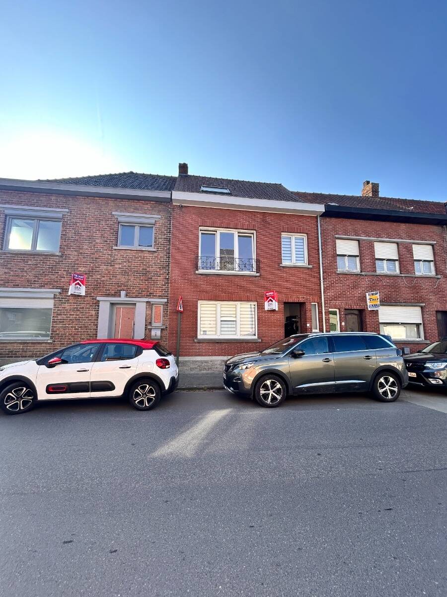 Huis te koop in Wervik 8940 249000.00€ 5 slaapkamers 180.00m² - Zoekertje 460933