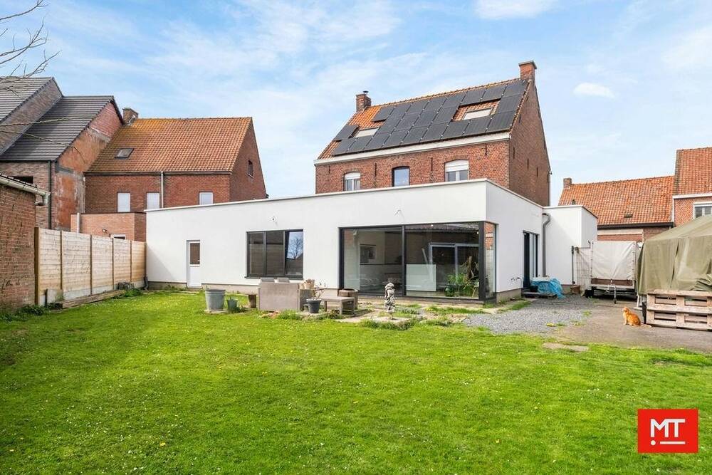 Huis te koop in Langemark 8920 380000.00€ 7 slaapkamers 354.00m² - Zoekertje 460976