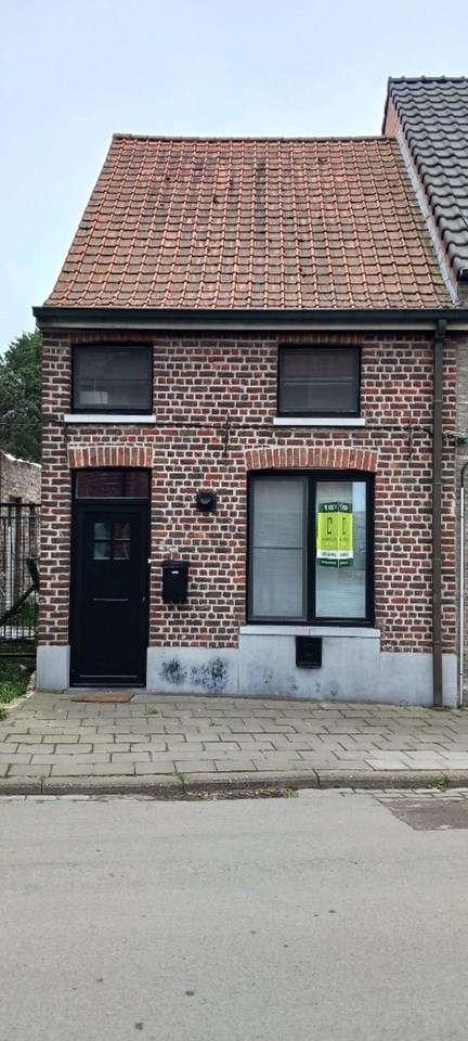 Huis te  koop in Oostkamp 8020 265000.00€ 2 slaapkamers 100.00m² - Zoekertje 461779