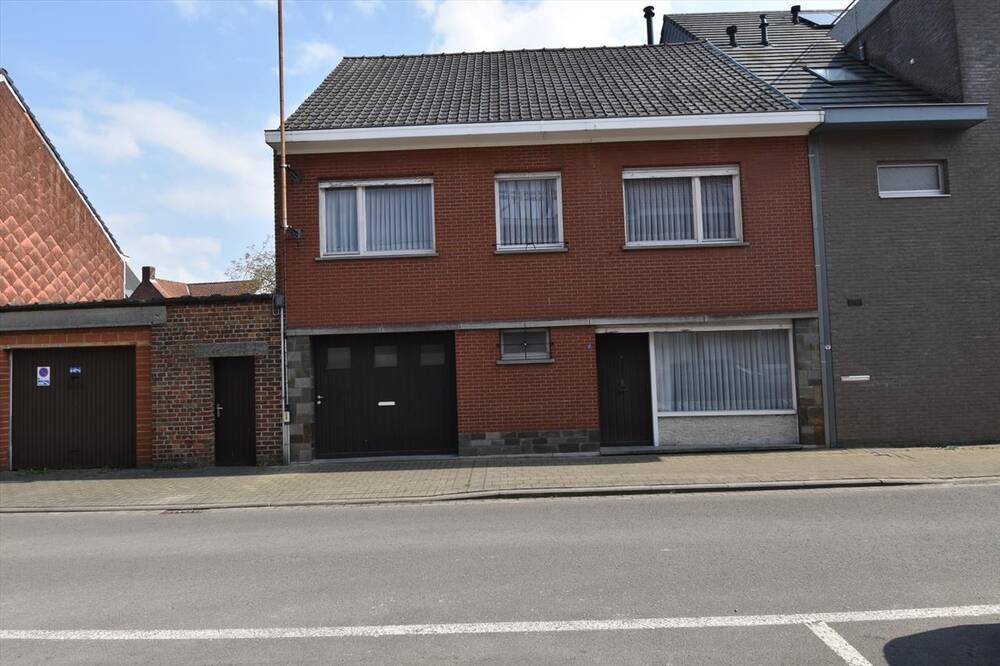 Huis te koop in Meulebeke 8760 190000.00€ 4 slaapkamers m² - Zoekertje 462583