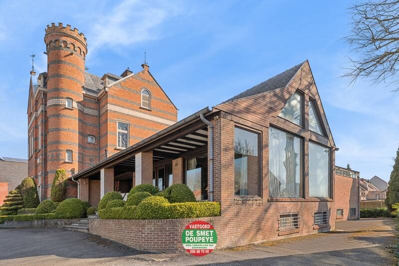 Handelszaak te  koop in Assebroek 8310 695000.00€ 0 slaapkamers m² - Zoekertje 461937