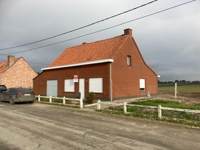Huis te  huur in Langemark 8920 700.00€ 3 slaapkamers 136.00m² - Zoekertje 461469