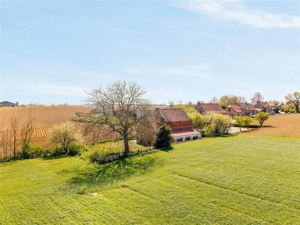 Huis te  koop in Dranouter 8951 195000.00€ 2 slaapkamers 221.00m² - Zoekertje 462083