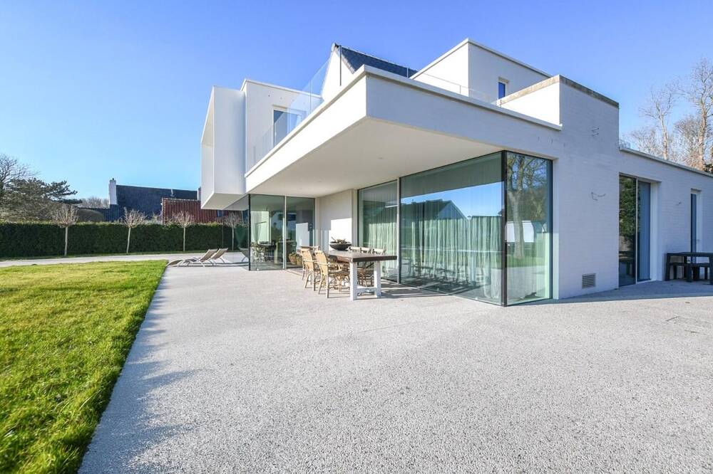 Huis te  koop in Zuienkerke 8377 0.00€ 3 slaapkamers 428.00m² - Zoekertje 462723
