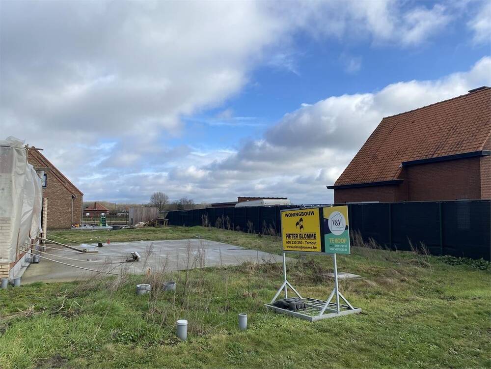 Huis te koop in Waardamme 8020 429000.00€ 3 slaapkamers m² - Zoekertje 463051