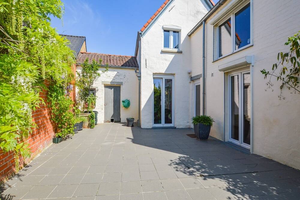 Huis te koop in Aartrijke 8211 185000.00€ 2 slaapkamers 105.00m² - Zoekertje 469118