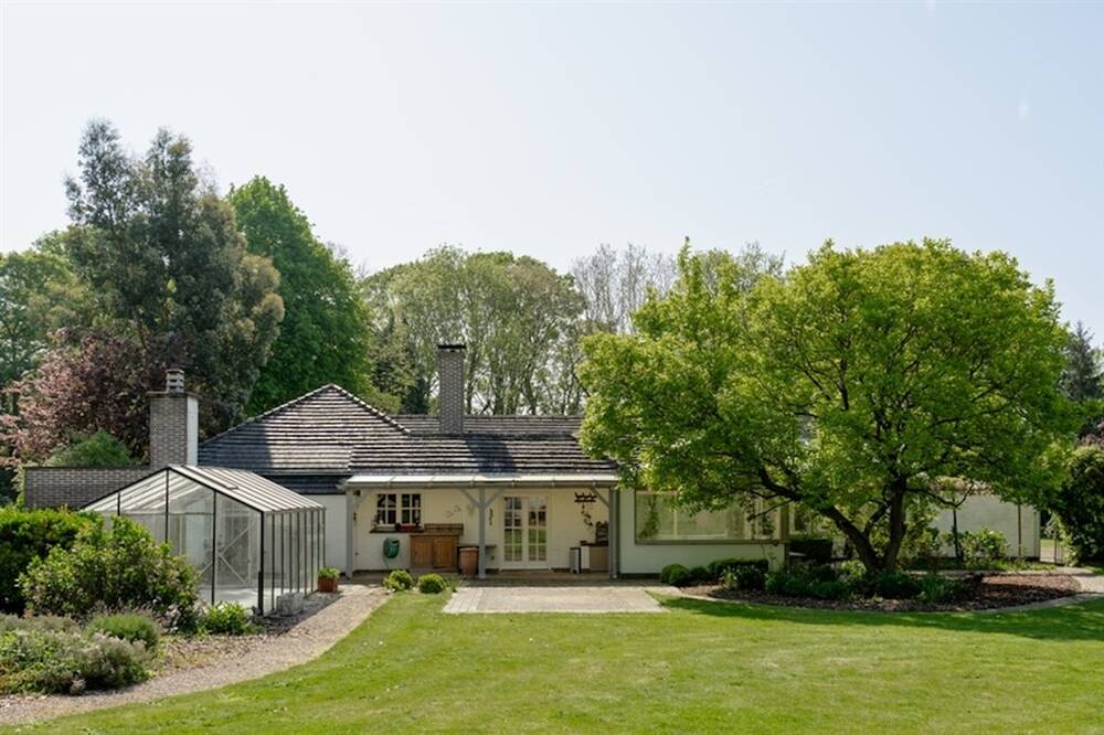 Huis te koop in Heule 8501 0.00€ 2 slaapkamers 261.00m² - Zoekertje 467132