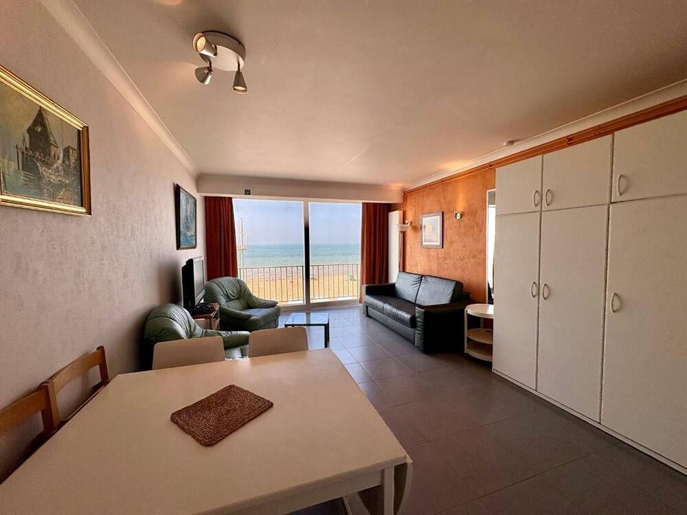 Studio te  in Koksijde 8670 195000.00€  slaapkamers 40.00m² - Zoekertje 468843