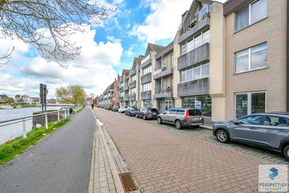Handelszaak te huur in Brugge 8000 1200.00€ 1 slaapkamers 144.00m² - Zoekertje 470446