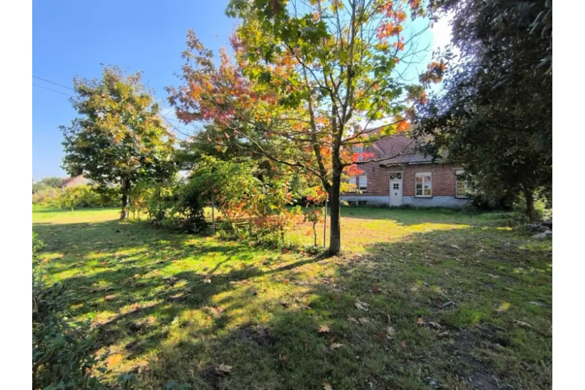 Boerderij te  koop in Boezinge 8904 990000.00€  slaapkamers m² - Zoekertje 470368