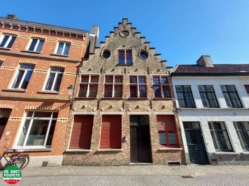 Huis te  huur in Brugge 8000 1650.00€ 3 slaapkamers m² - Zoekertje 470665