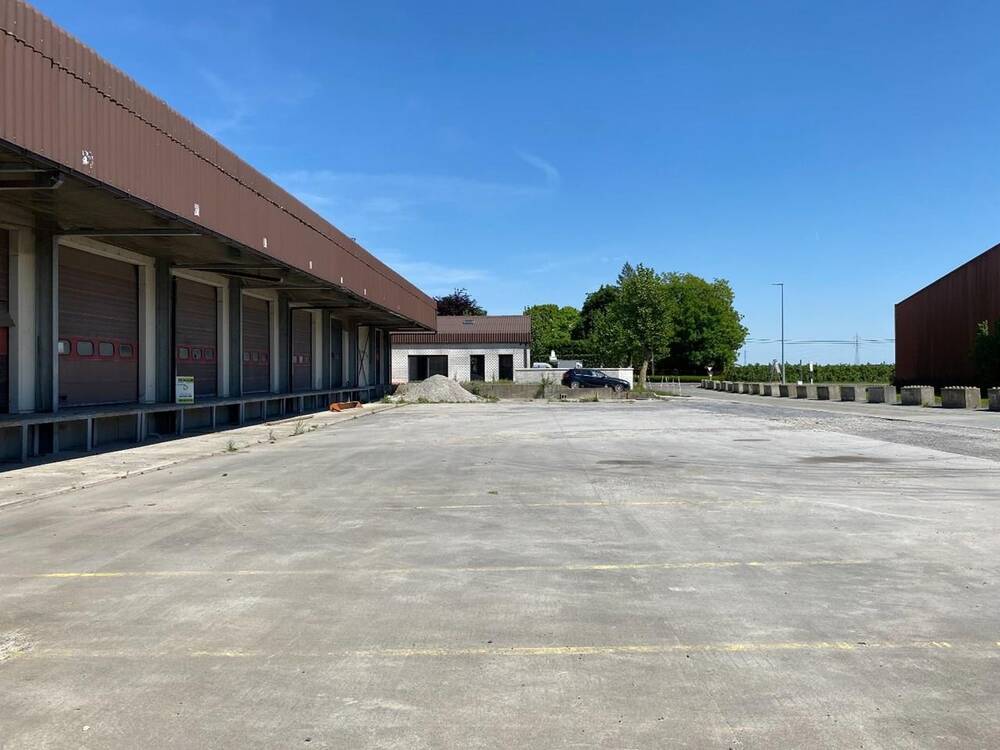 Handelszaak te huur in Ardooie 8850 750.00€ slaapkamers m² - Zoekertje 472458