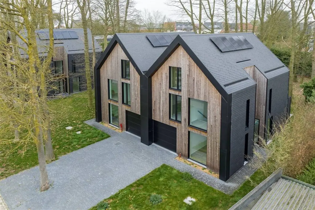 Huis te koop in Zwevegem 8550 500000.00€ 3 slaapkamers 249.00m² - Zoekertje 567897