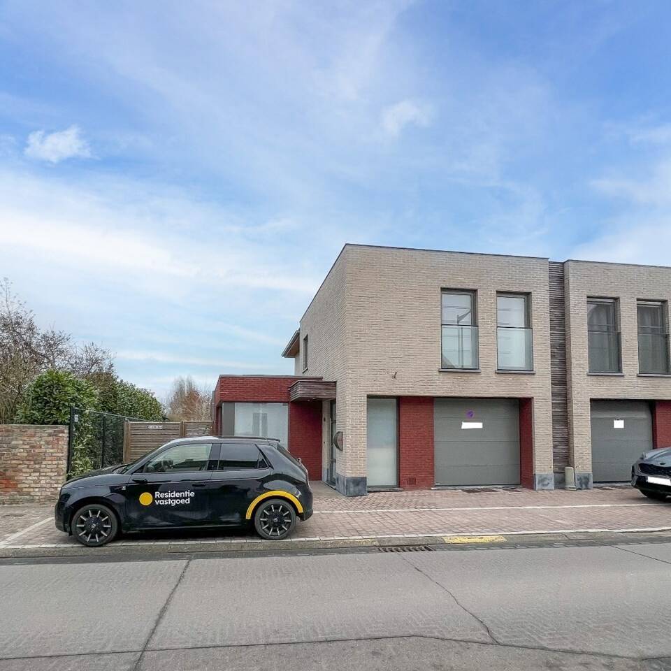 Villa te in Zandvoorde 8400 1100.00€ 3 slaapkamers 205.00m² - Zoekertje 472325