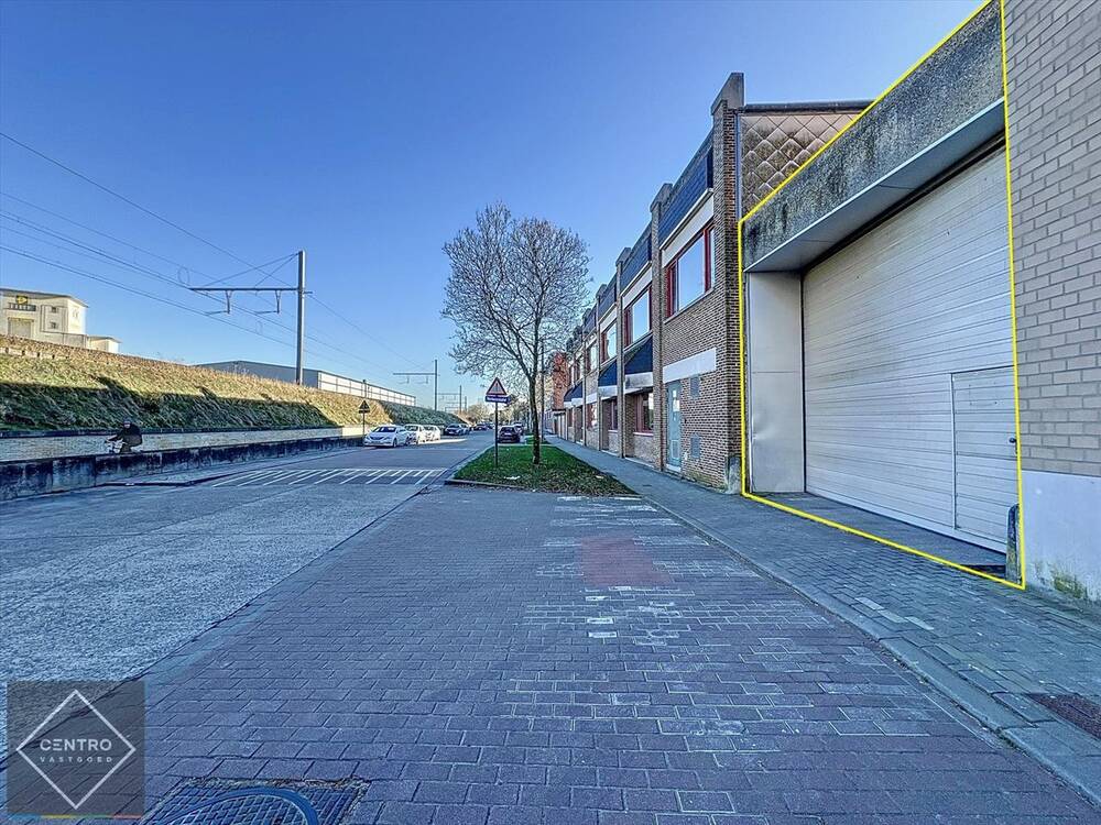 Handelszaak te huur in Roeselare 8800 0.00€ slaapkamers 1961.00m² - Zoekertje 472329