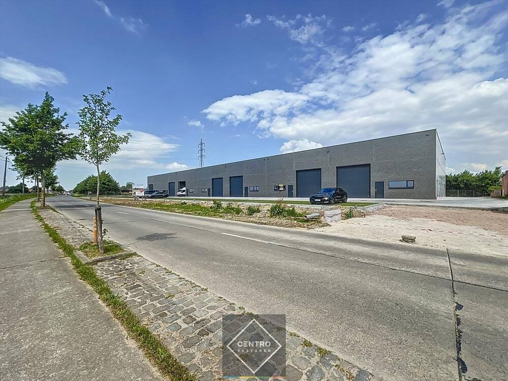 Handelszaak te koop in Oostnieuwkerke 8840 0.00€ slaapkamers 180.00m² - Zoekertje 472330