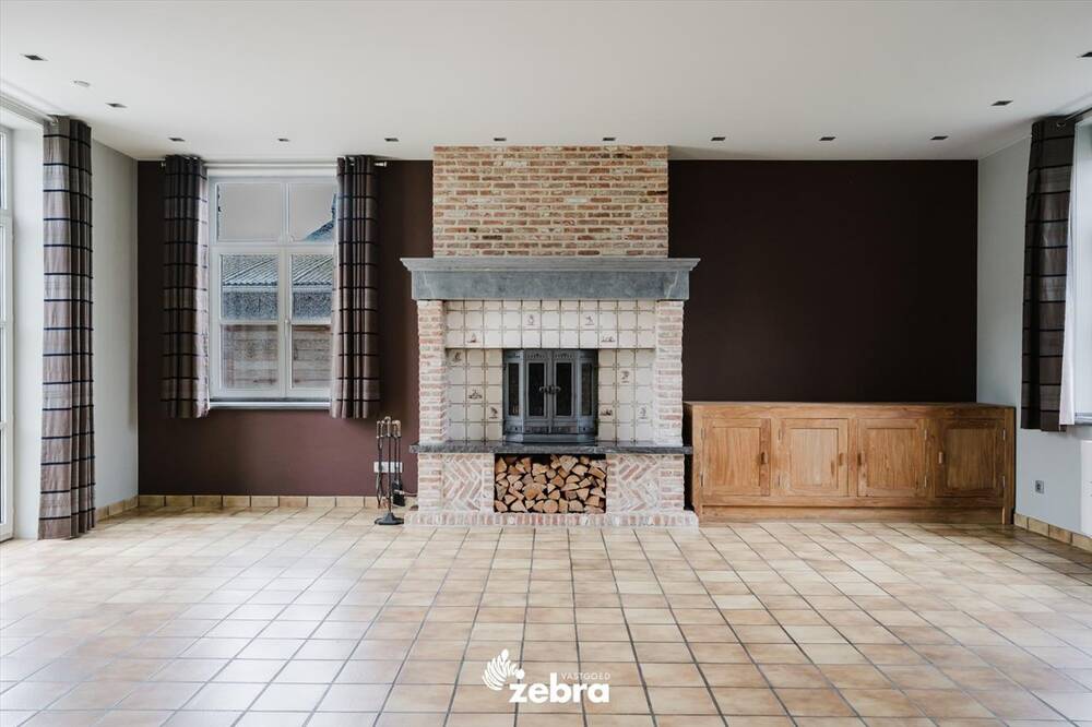 Huis te koop in Rumbeke 8800 675000.00€ 5 slaapkamers 265.00m² - Zoekertje 475092