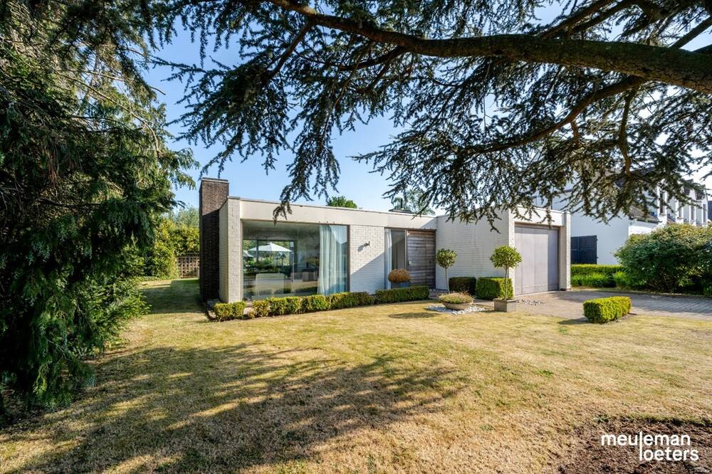 Huis te koop in Oostkamp 8020 410000.00€ 3 slaapkamers 154.00m² - Zoekertje 474000