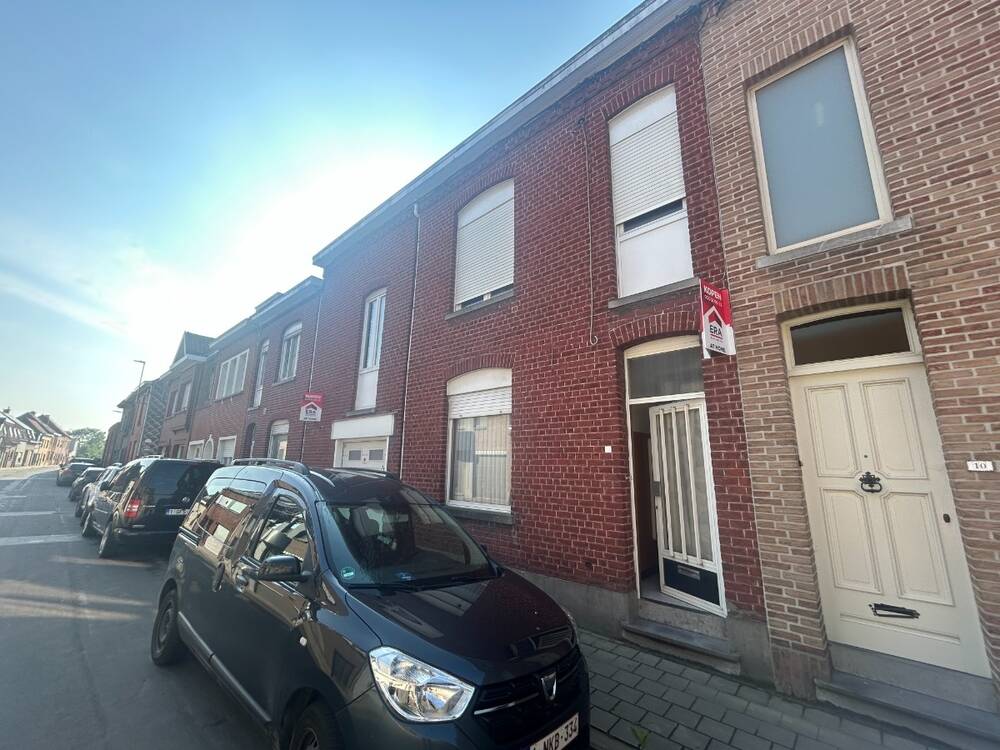 Huis te koop in Wevelgem 8560 235000.00€ 6 slaapkamers 240.00m² - Zoekertje 474422