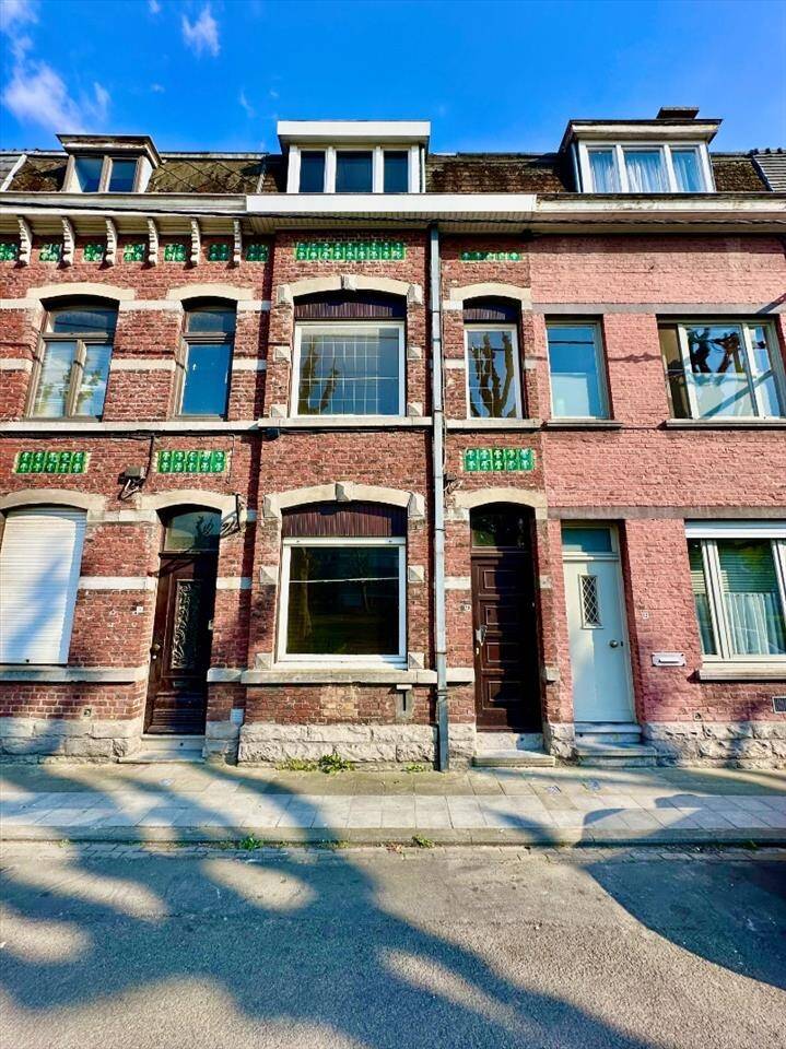 Huis te koop in Menen 8930 99000.00€ 6 slaapkamers 123.00m² - Zoekertje 474356