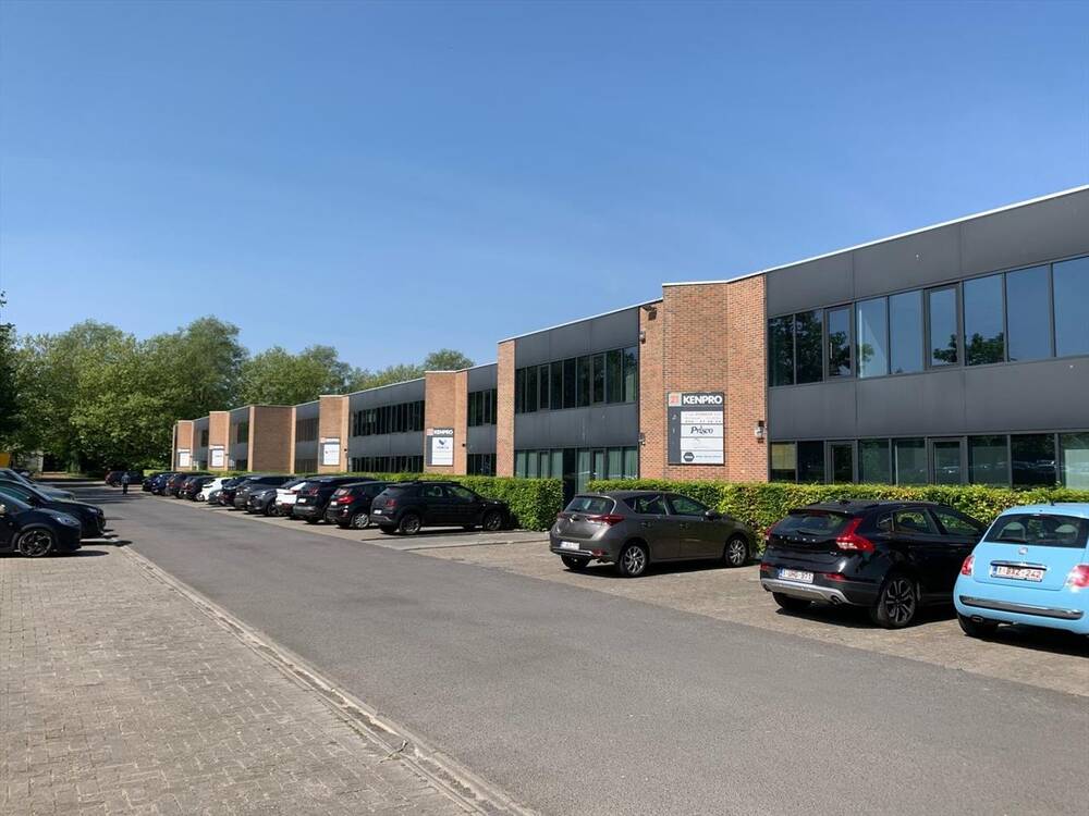 Handelszaak te huur in Kortrijk 8500 1100.00€ slaapkamers 150.00m² - Zoekertje 474699