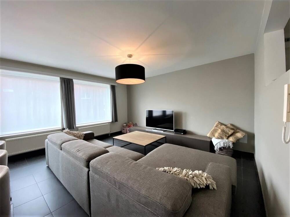 Appartement te huur in Aarsele 8700 800.00€ 3 slaapkamers 163.00m² - Zoekertje 477128