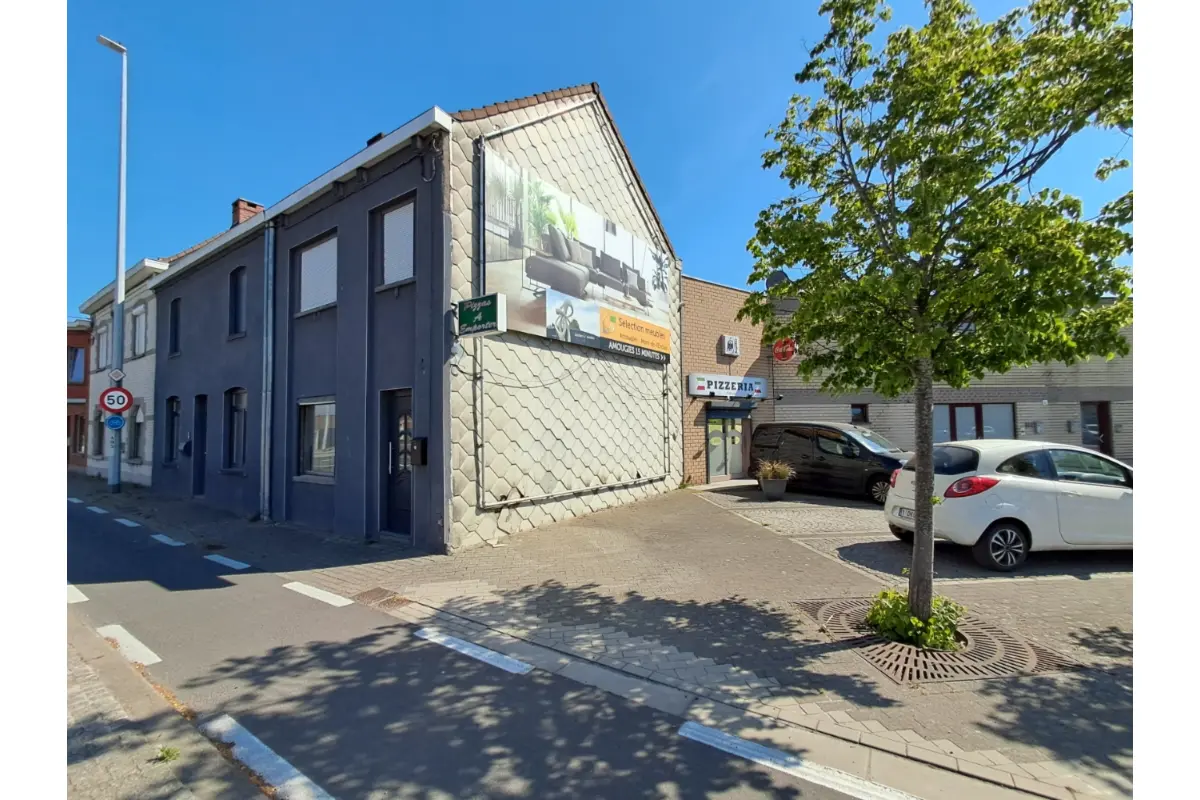 Handelszaak te  koop in Spiere-Helkijn 8587 199000.00€  slaapkamers m² - Zoekertje 475935