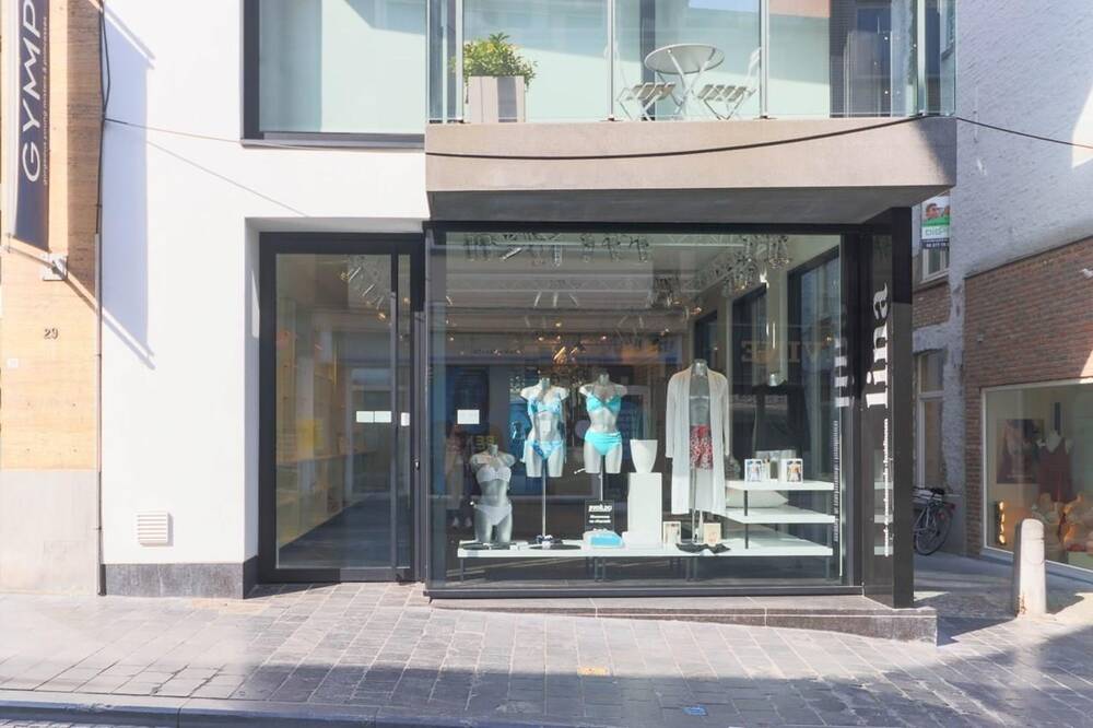 Handelszaak te koop in Kortrijk 8500 295000.00€ slaapkamers m² - Zoekertje 477263