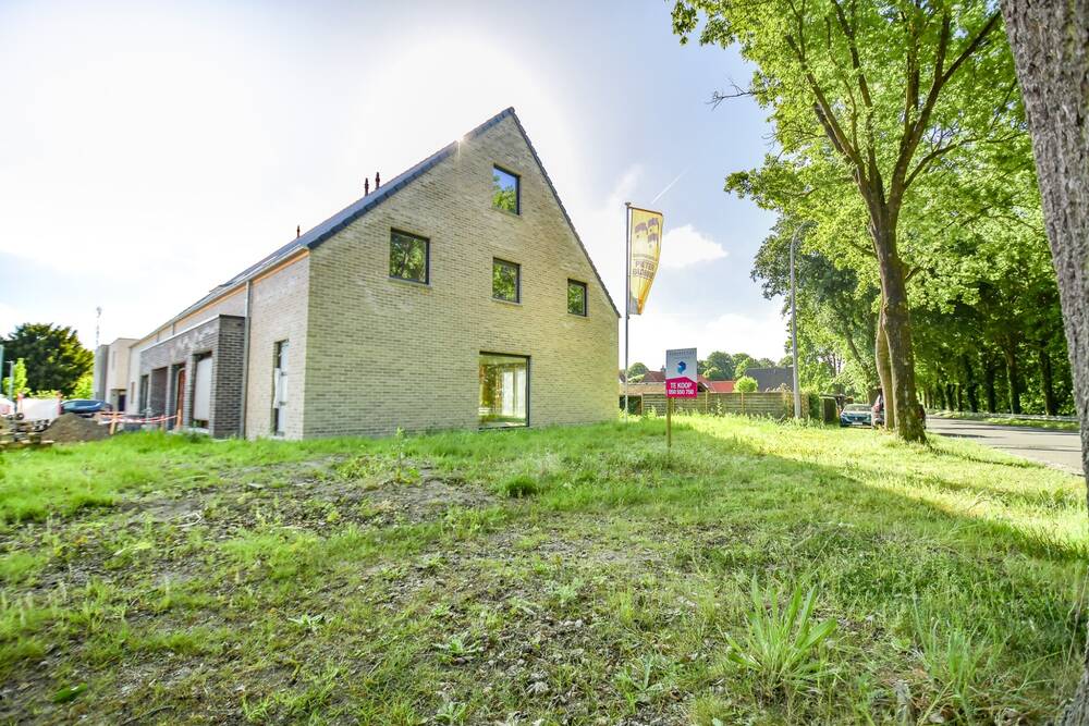 Huis te koop in Beernem 8730 393000.00€ 4 slaapkamers m² - Zoekertje 476636