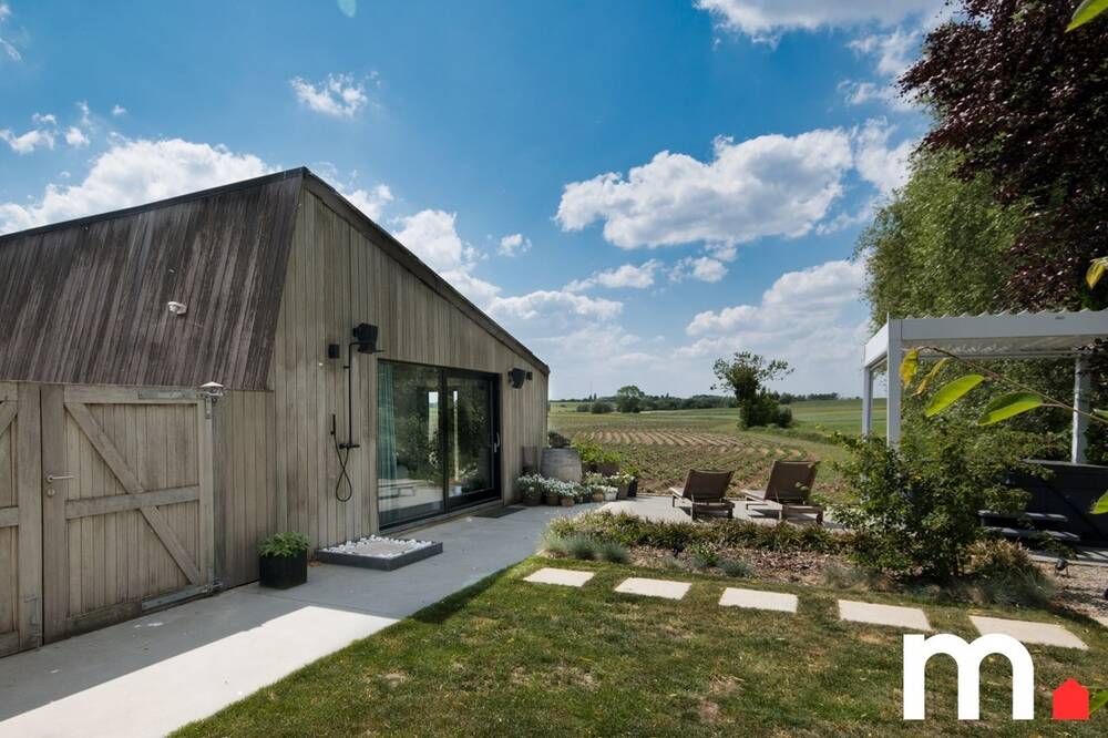 Huis te  koop in Westouter 8954 535000.00€ 4 slaapkamers 296.00m² - Zoekertje 477716