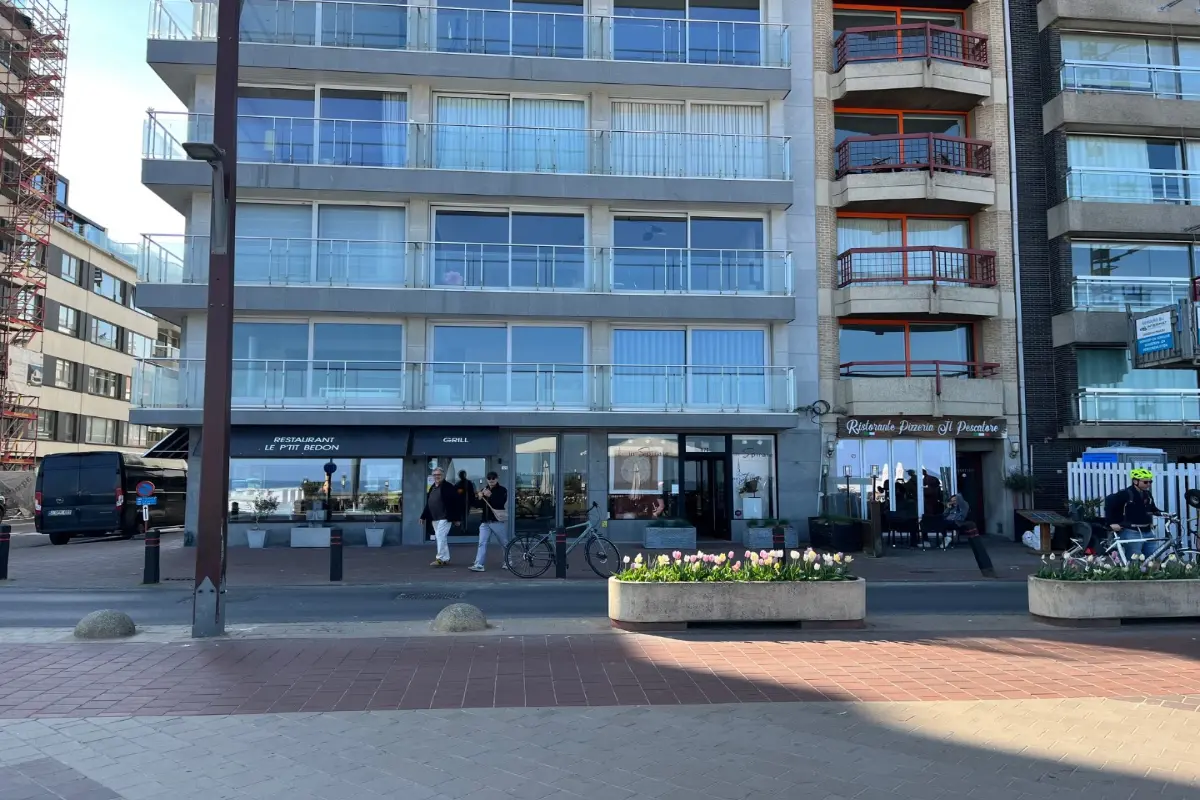 Handelszaak te koop in Knokke 8300 395000.00€ slaapkamers 90.00m² - Zoekertje 480854