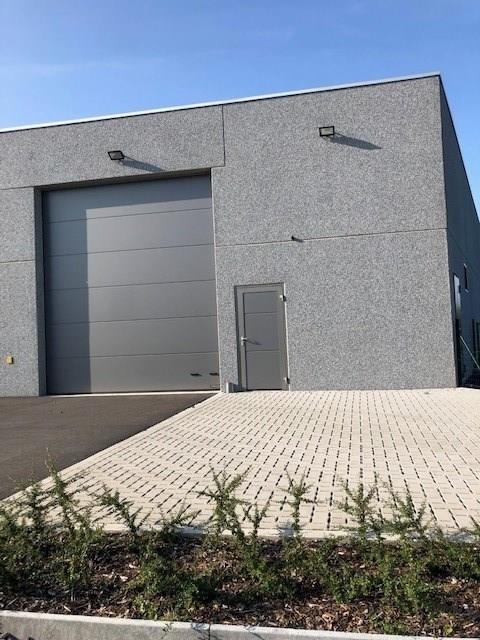 Handelszaak te  huur in Wakken 8720 920.00€  slaapkamers m² - Zoekertje 480404
