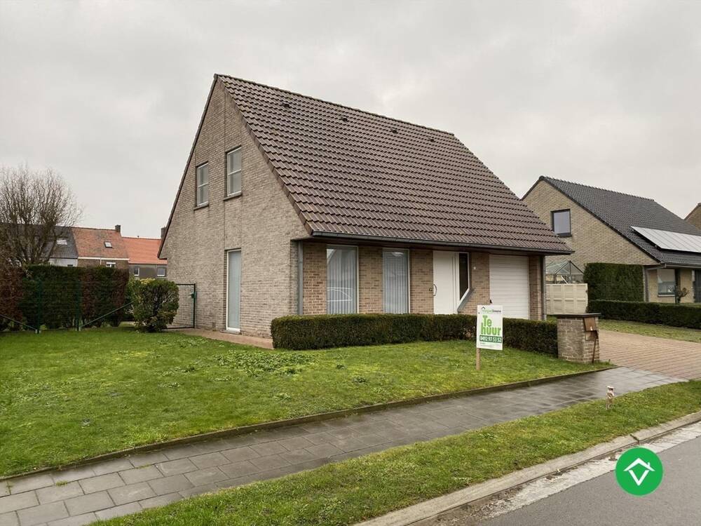Huis te  huur in Eernegem 8480 900.00€ 3 slaapkamers m² - Zoekertje 480589