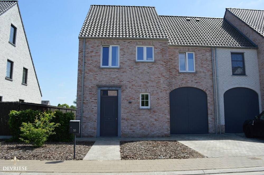 Huis te  huur in Kortrijk 8500 1100.00€ 3 slaapkamers 170.00m² - Zoekertje 480915