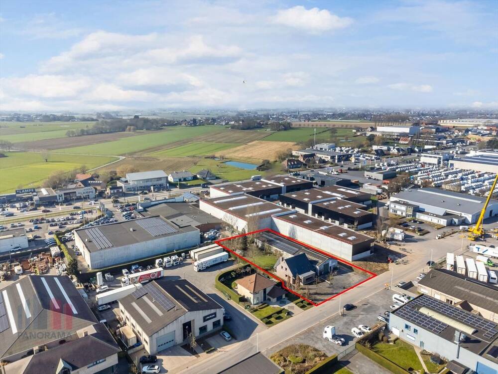 Huis te koop in Hooglede 8830 975000.00€ slaapkamers 766.00m² - Zoekertje 480899