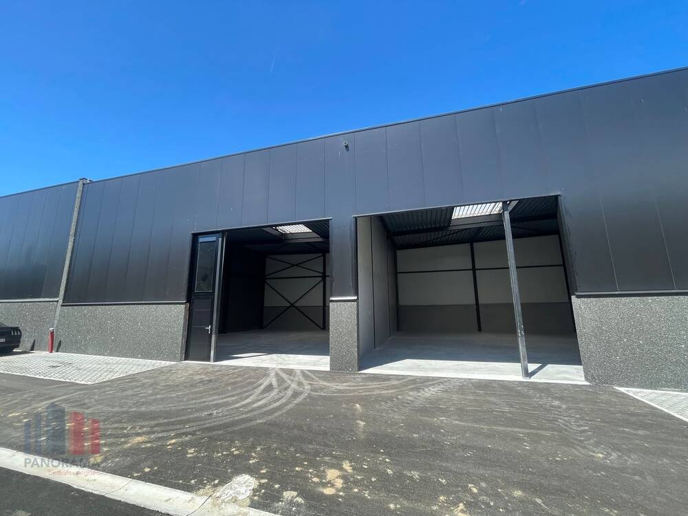 Handelszaak te koop in Oudenburg 8460 255000.00€ slaapkamers 178.00m² - Zoekertje 481407