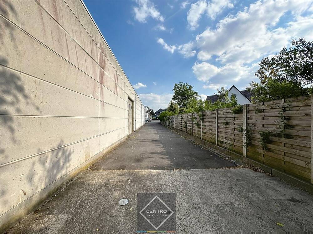 Handelszaak te huur in Roeselare 8800 480.00€ slaapkamers 120.00m² - Zoekertje 481434