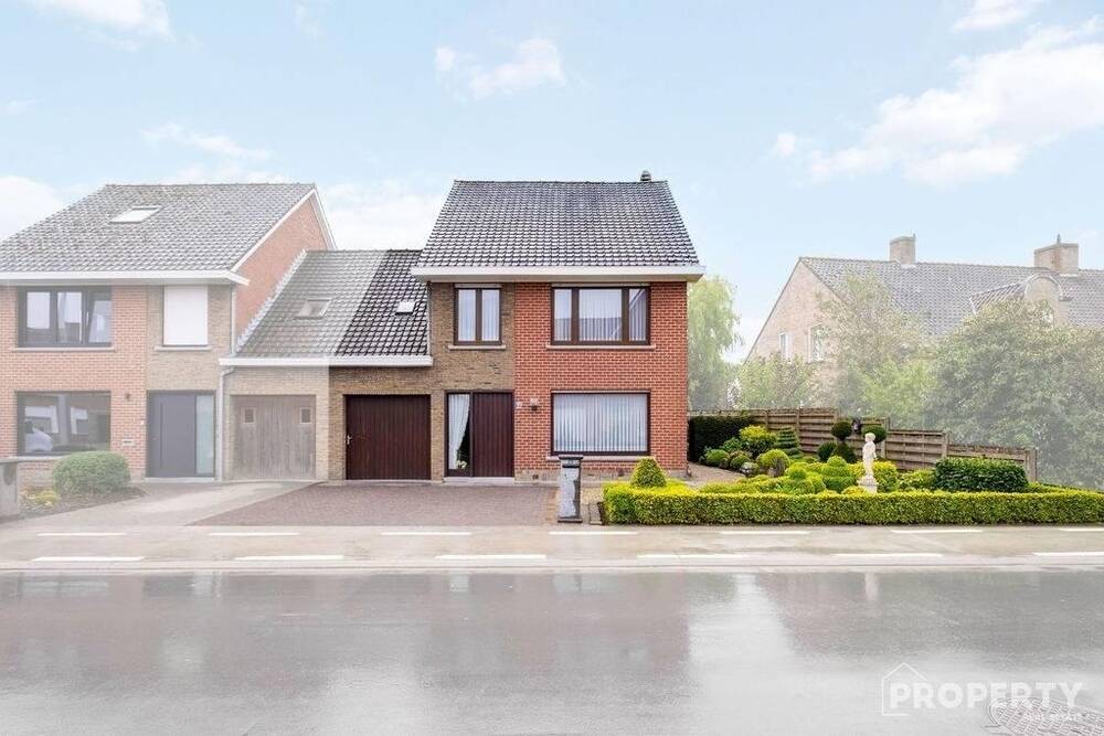 Huis te koop in Meulebeke 8760 330000.00€ 3 slaapkamers 183.00m² - Zoekertje 481395