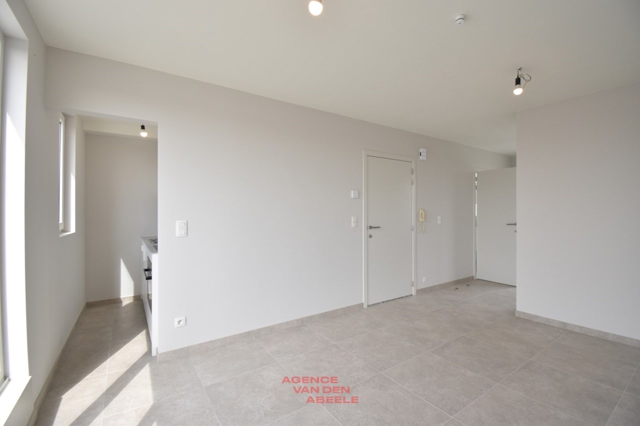 Appartement te huur in Sint-Andries 8200 745.00€ 1 slaapkamers m² - Zoekertje 483241