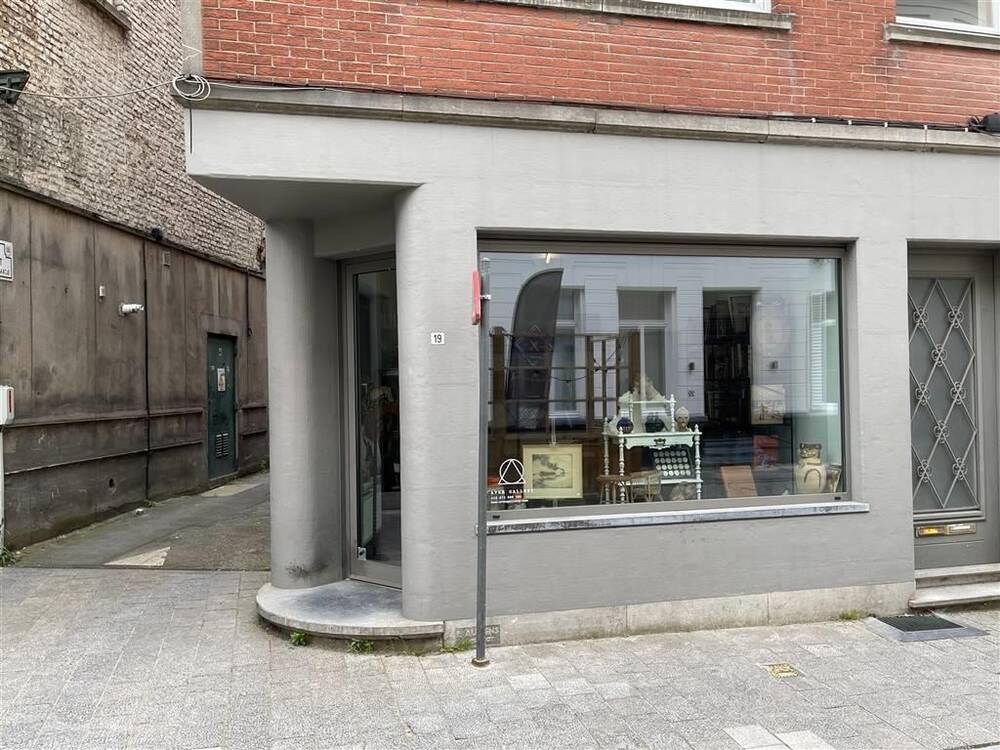 Handelszaak te huur in Kortrijk 8500 400.00€ slaapkamers 30.00m² - Zoekertje 483138
