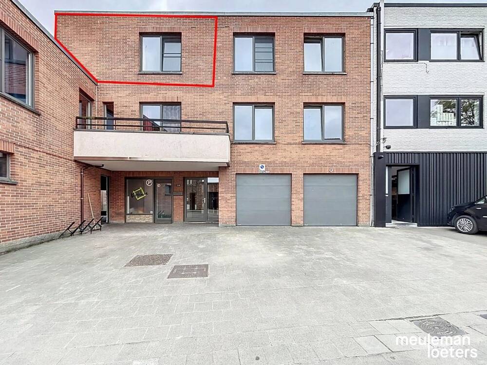 Appartement te huur in Assebroek 8310 850.00€ 2 slaapkamers 80.00m² - Zoekertje 482941