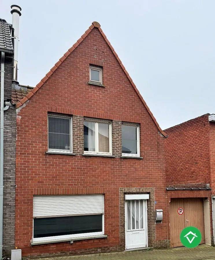 Huis te koop in Torhout 8820 180000.00€ 3 slaapkamers 275.00m² - Zoekertje 482887