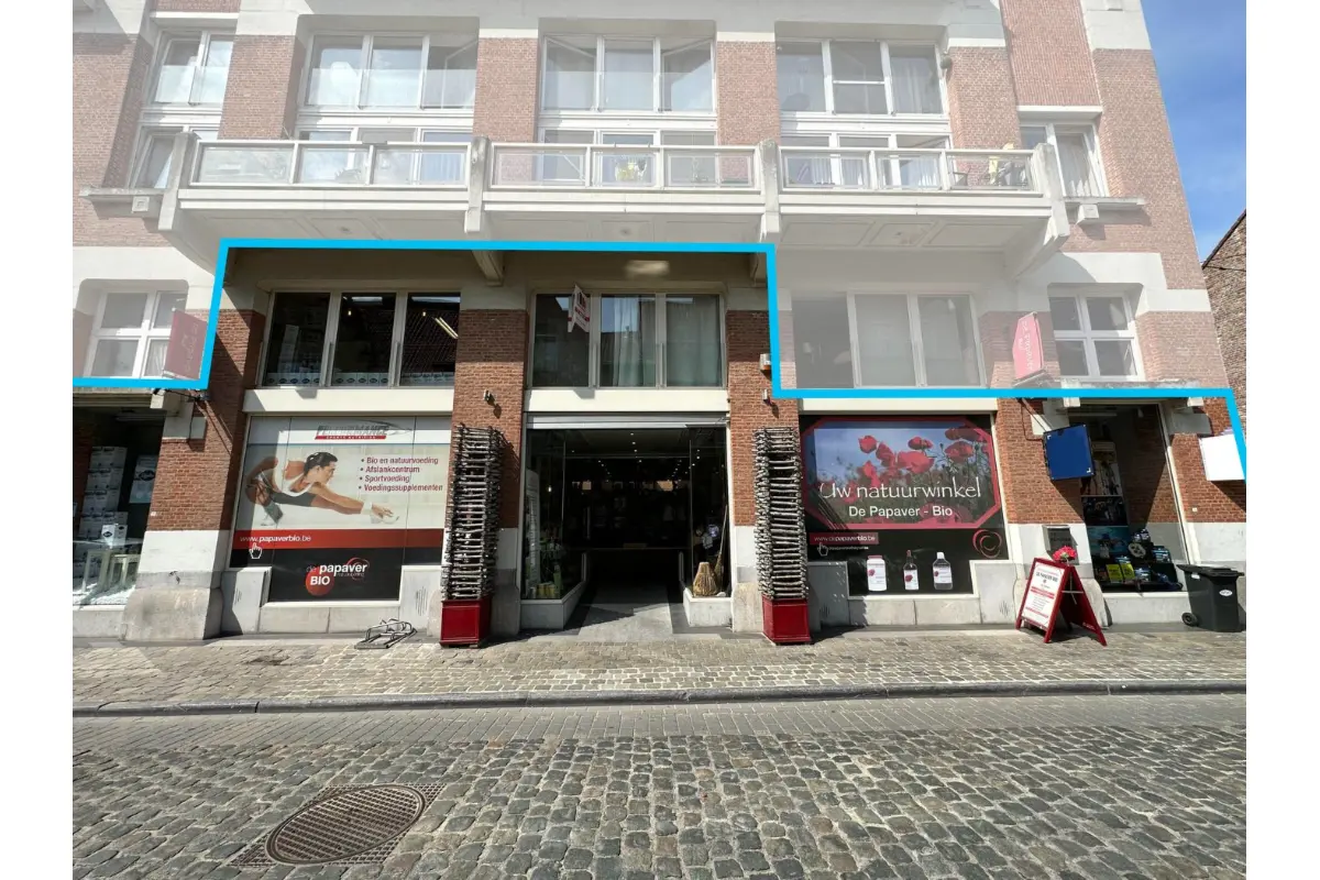 Appartementsgebouw te  koop in Ieper 8900 359000.00€  slaapkamers 377.00m² - Zoekertje 482803