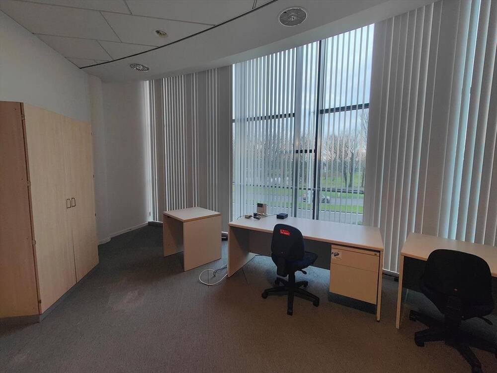Handelszaak te  huur in Oostende 8400 500.00€  slaapkamers 25.00m² - Zoekertje 482967