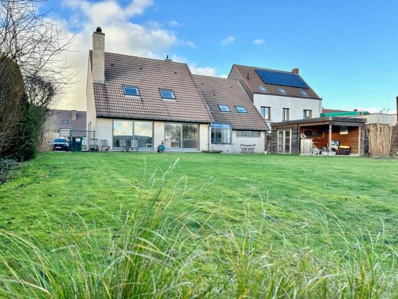 Huis te koop in Deerlijk 8540 619000.00€ 5 slaapkamers 347.00m² - Zoekertje 485013