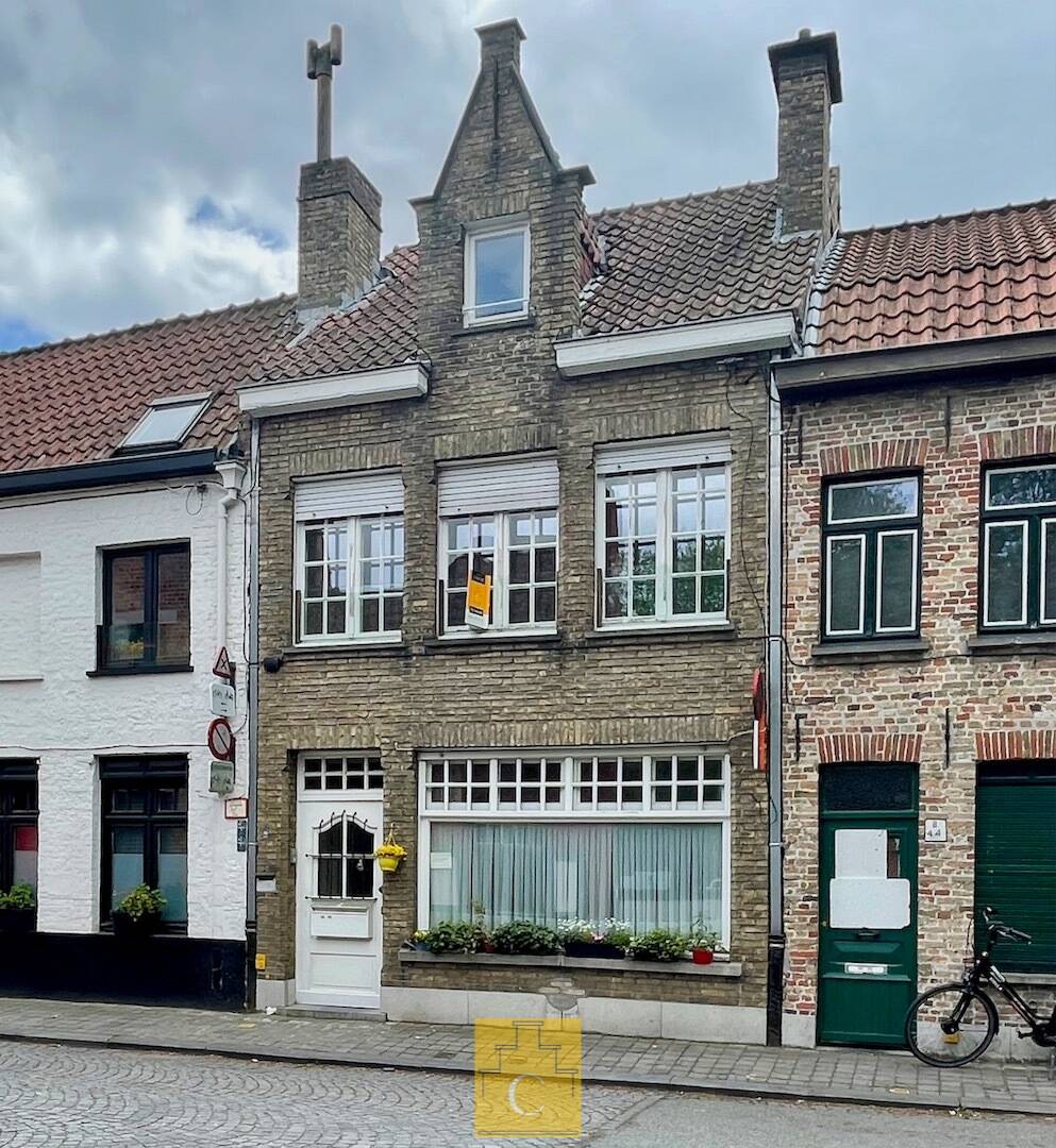 Huis te  huur in Brugge 8000 795.00€  slaapkamers m² - Zoekertje 505308