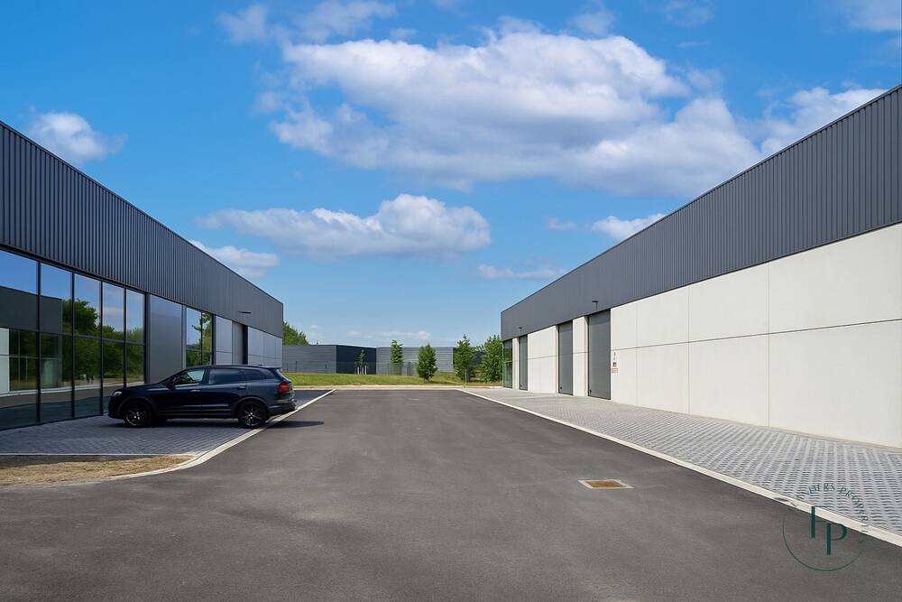 Handelszaak te koop in Oostkamp 8020 699855.00€ slaapkamers 521.00m² - Zoekertje 483937